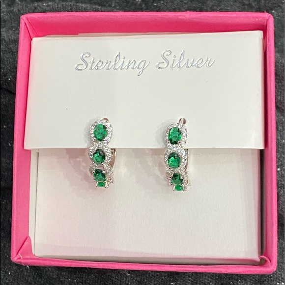 STERLING SILVER EMERALD OVAL GEMSTONE HOOP EARRING - Picture 1 of 3